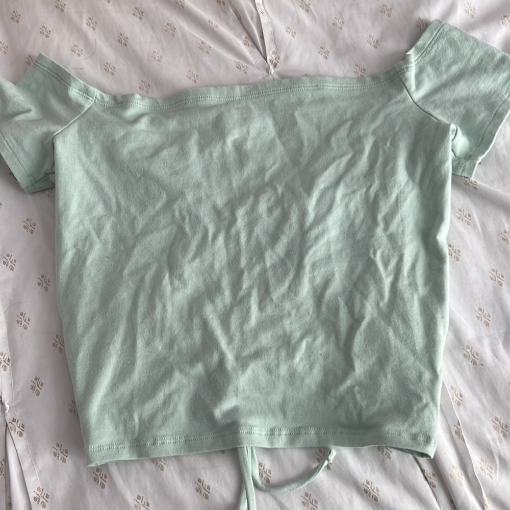 Hollister green tie top never worn before brand new condition - Picture 3 of 3